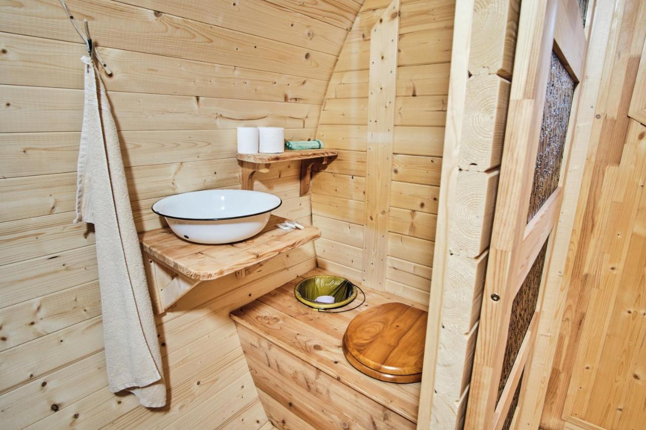 Viking Houses Strnadovsky Mlyn Jesenice  Dış mekan fotoğraf
