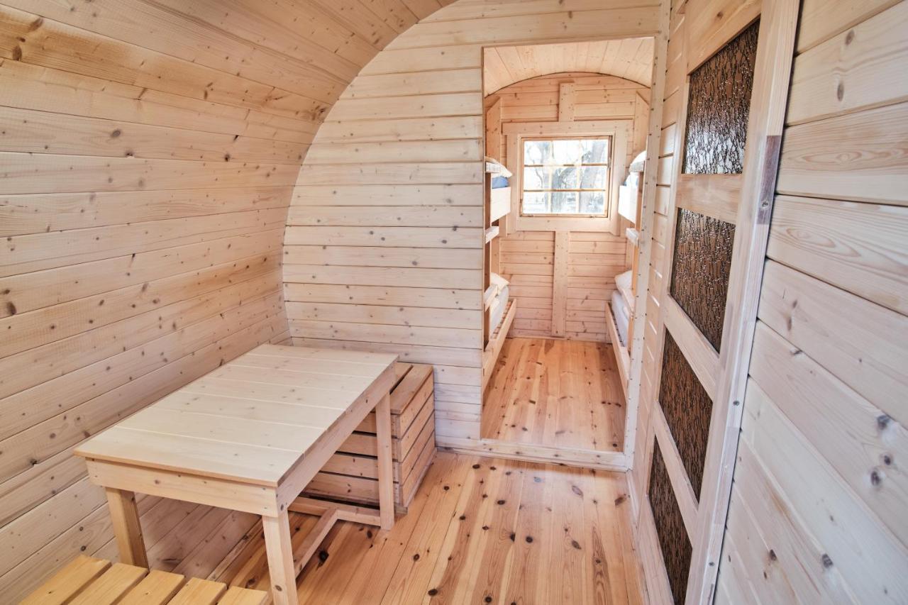 Viking Houses Strnadovsky Mlyn Jesenice  Dış mekan fotoğraf